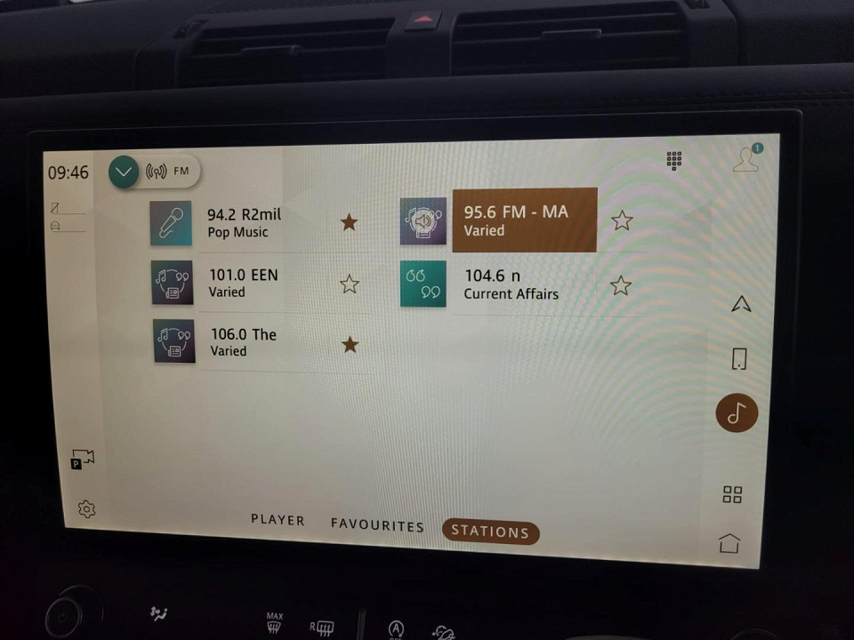 2026 LAND ROVER DEFENDER Defender