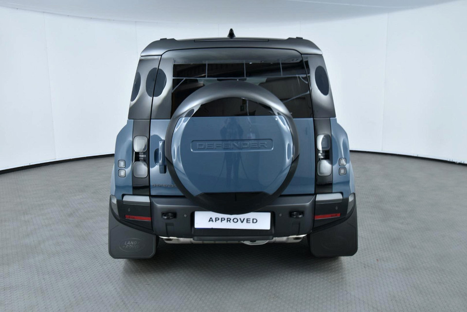 2026 LAND ROVER DEFENDER Defender