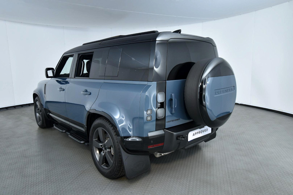 2026 LAND ROVER DEFENDER Defender