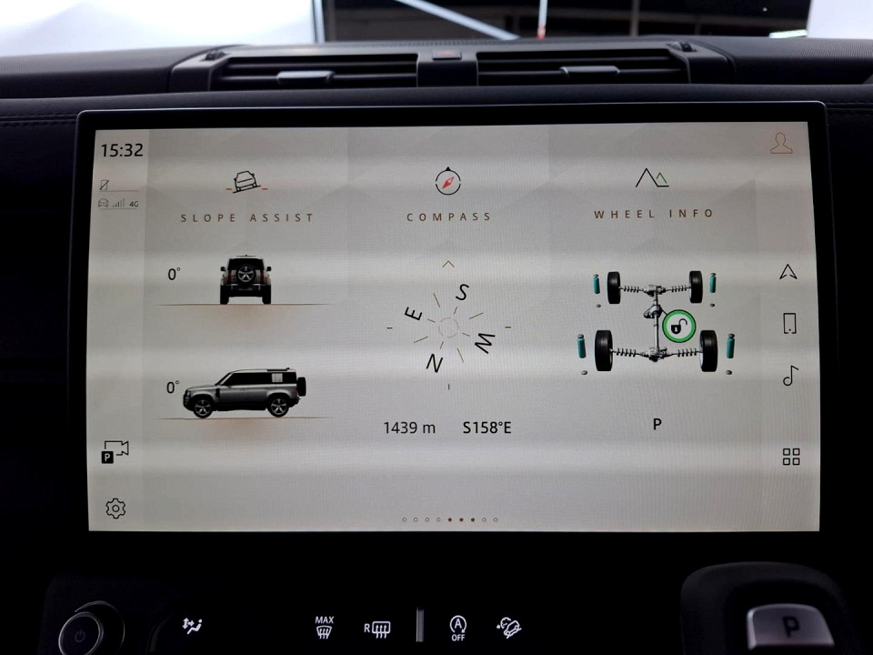 2026 LAND ROVER DEFENDER Defender