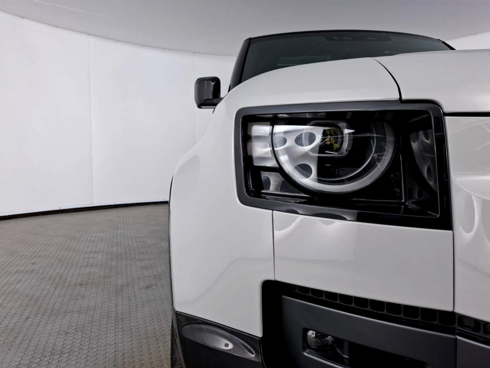 2026 LAND ROVER DEFENDER Defender