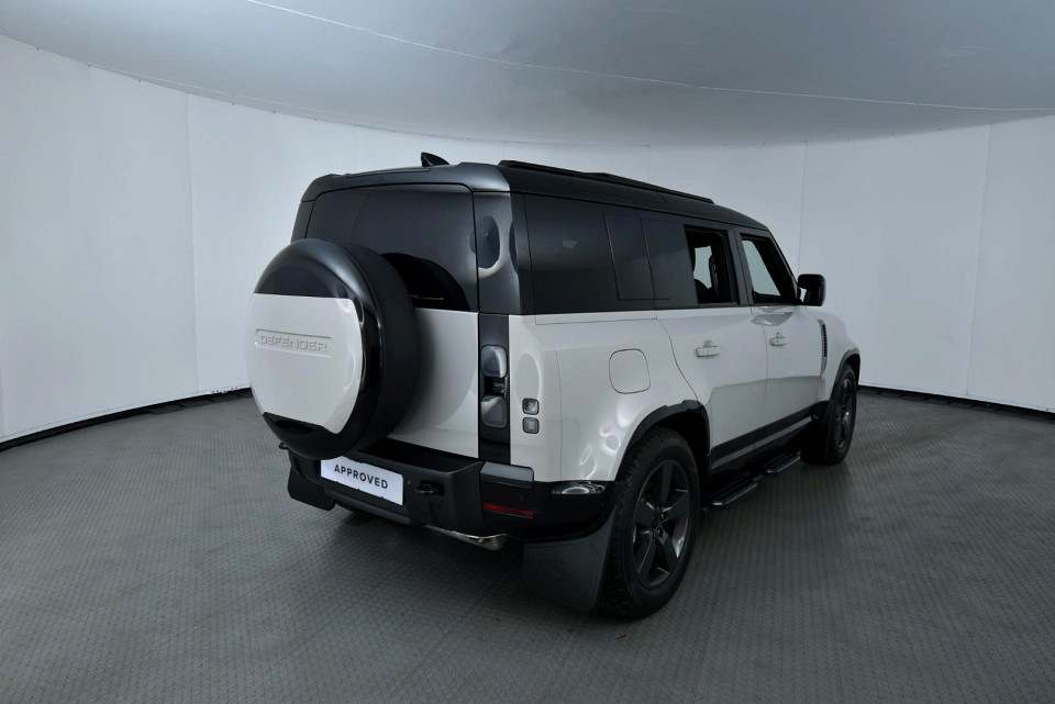 2026 LAND ROVER DEFENDER Defender