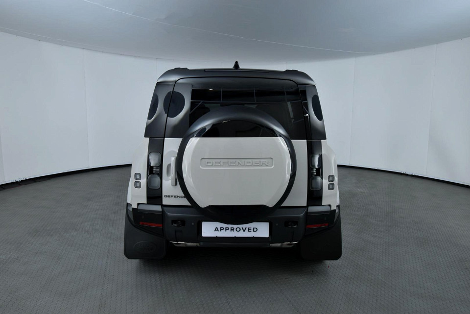 2026 LAND ROVER DEFENDER Defender
