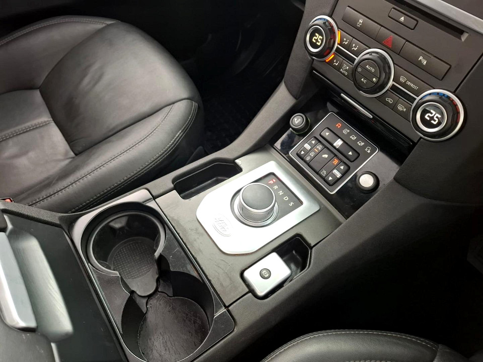 2017 LAND ROVER DISCOVERY 3.0 SD V6 LANDMARK