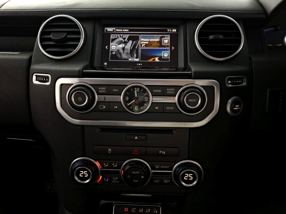 2017 LAND ROVER DISCOVERY 3.0 SD V6 LANDMARK