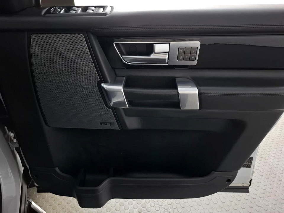 2017 LAND ROVER DISCOVERY 3.0 SD V6 LANDMARK