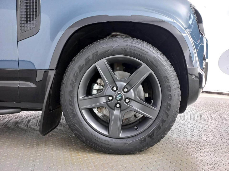 2021 LAND ROVER DEFENDER 110 2.0 D D240 X-DYNAMIC SE (177kW)