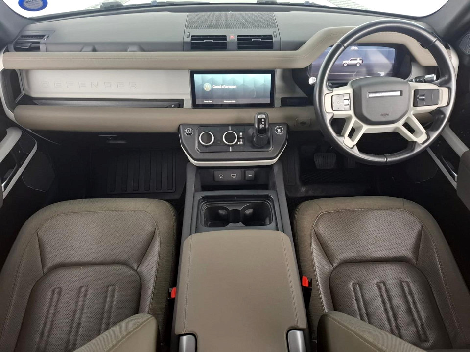 2021 LAND ROVER DEFENDER 110 D240 SE (177kW)