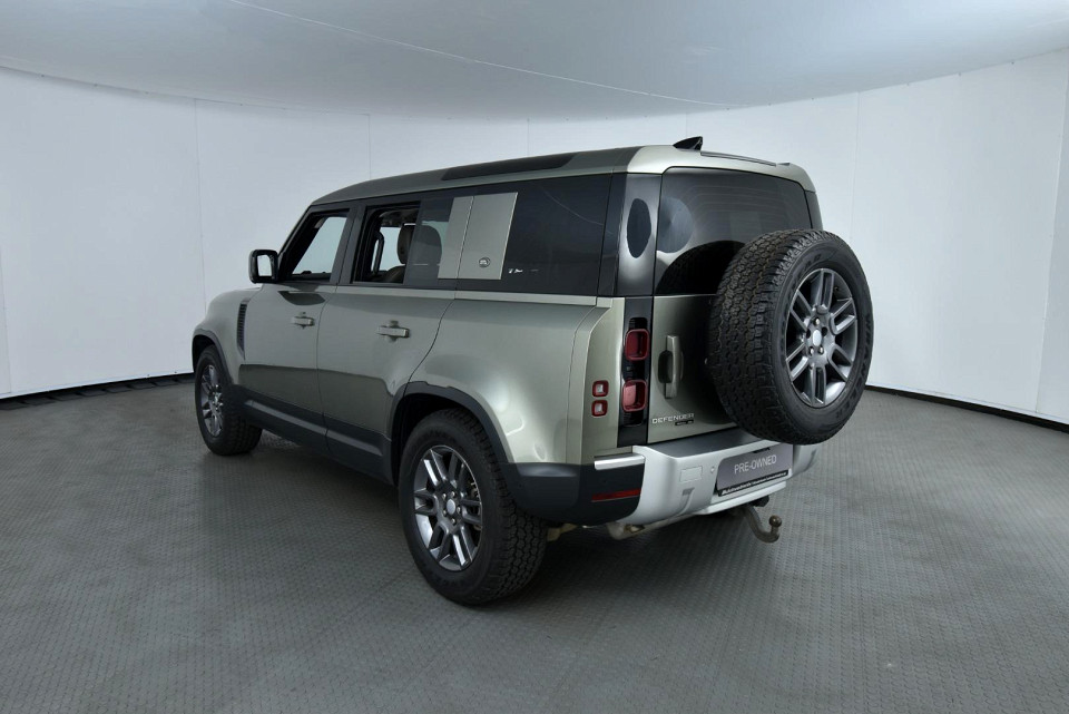 2021 LAND ROVER DEFENDER 110 D240 SE (177kW)