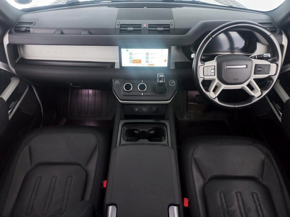 2021 LAND ROVER DEFENDER 90 2.0 D D300 X-DYNAMIC SE (221kW)