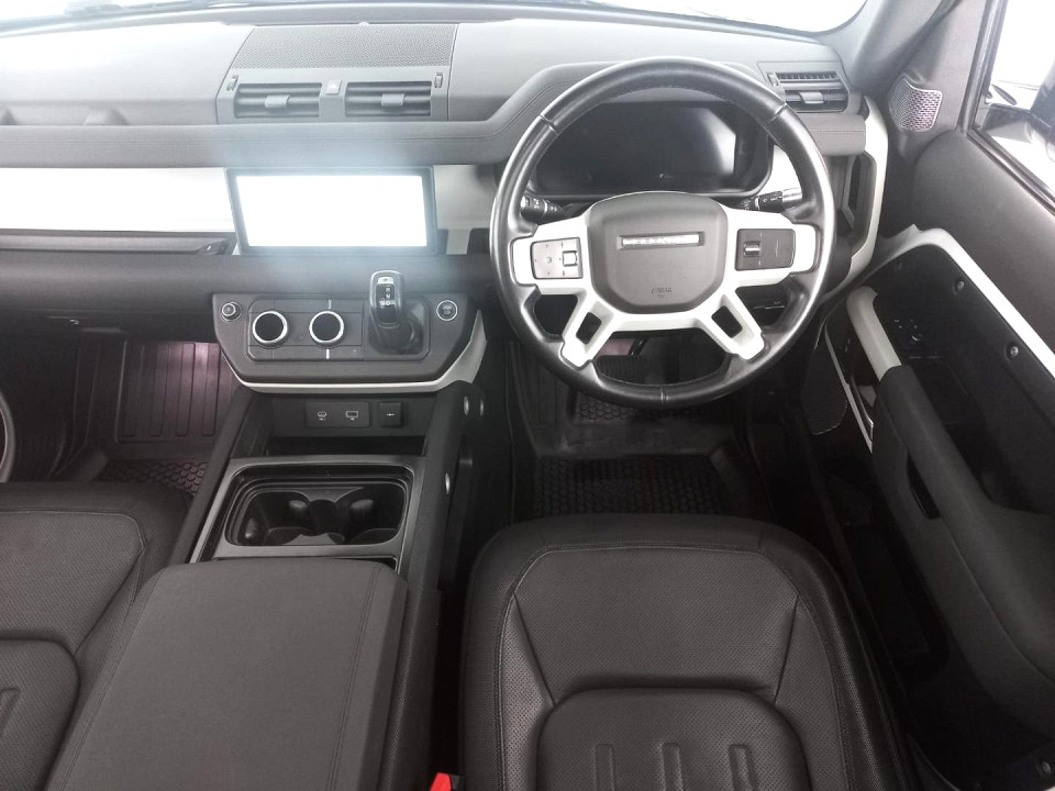 2021 LAND ROVER DEFENDER 90 2.0 D D300 X-DYNAMIC SE (221kW)