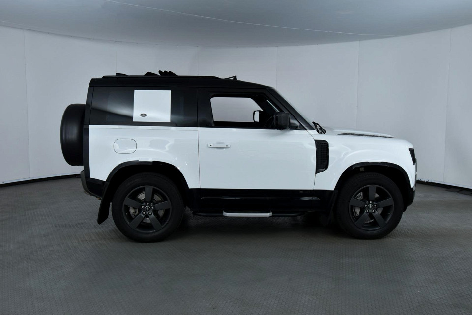 2021 LAND ROVER DEFENDER 90 2.0 D D300 X-DYNAMIC SE (221kW)