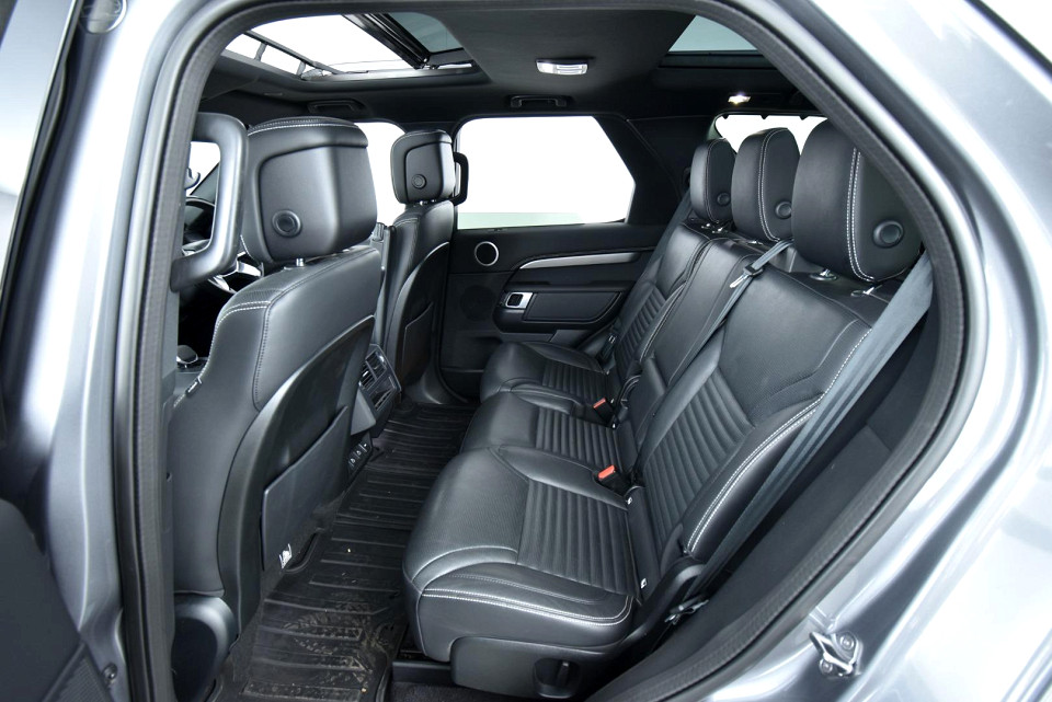 2021 LAND ROVER DISCOVERY 3.0 D R-DYNAMIC SE (221kW)