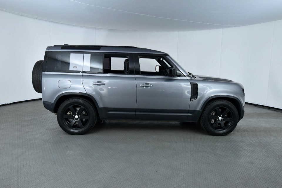 2022 LAND ROVER DEFENDER 110 3.0 D D300 S (221kW)