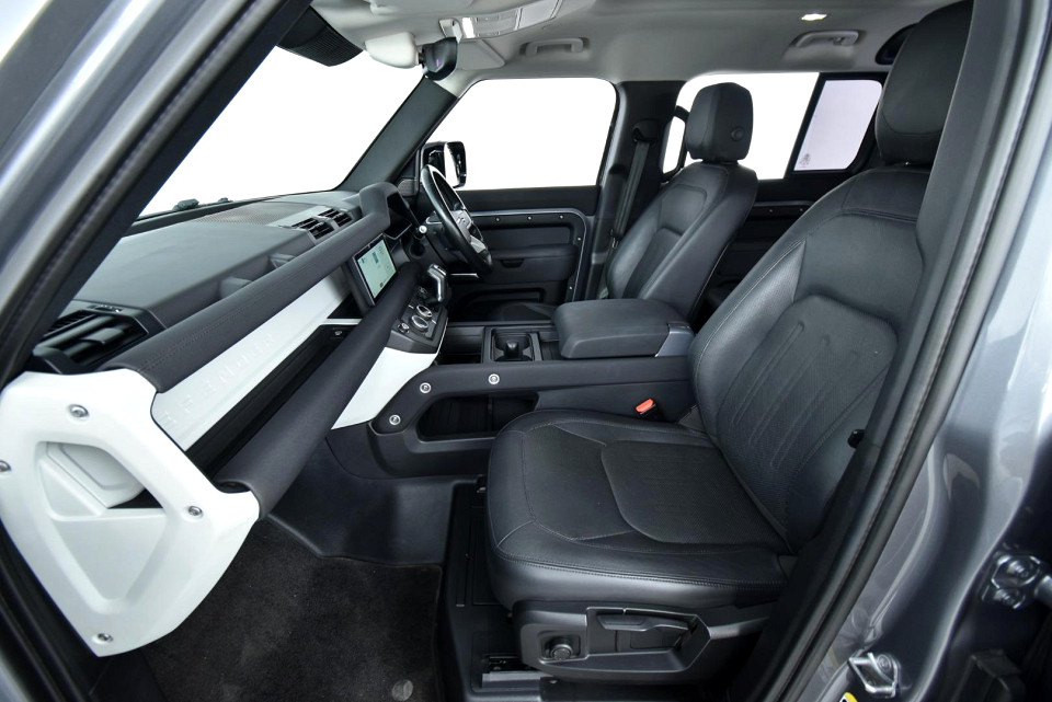 2022 LAND ROVER DEFENDER 110 3.0 D D300 S (221kW)