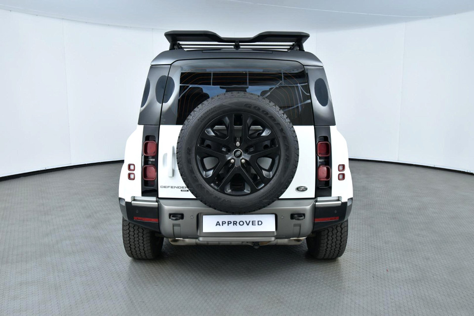 2022 LAND ROVER DEFENDER 110 3.0 D D300 X-DYNAMIC HSE (221kW)