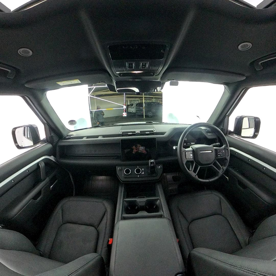 2023 LAND ROVER DEFENDER 110 3.0 D D300 X-DYNAMIC HSE (221kW)