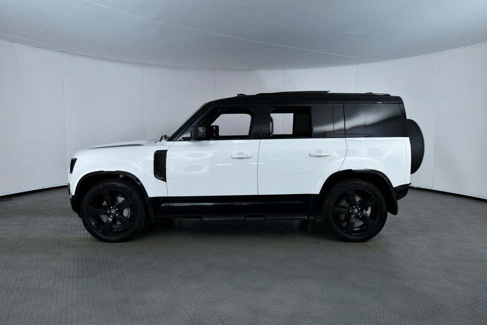 2023 LAND ROVER DEFENDER 110 3.0 D D300 X-DYNAMIC HSE (221kW)