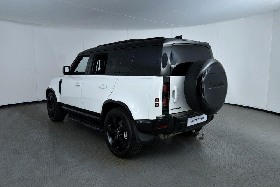 2023 LAND ROVER DEFENDER 110 3.0 D D300 X-DYNAMIC HSE (221kW)