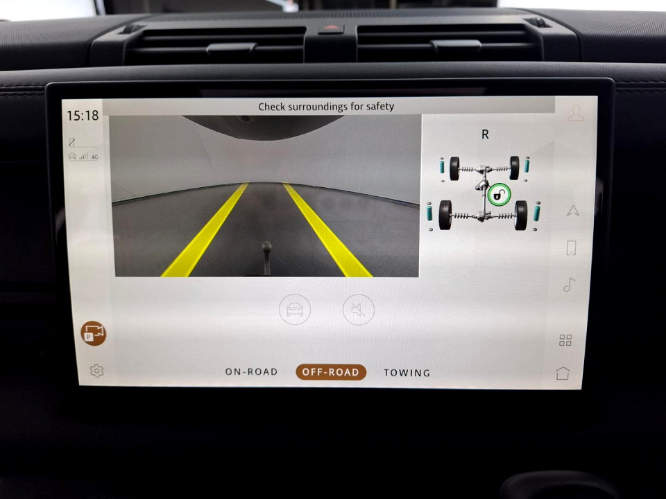 2025 LAND ROVER DEFENDER Defender