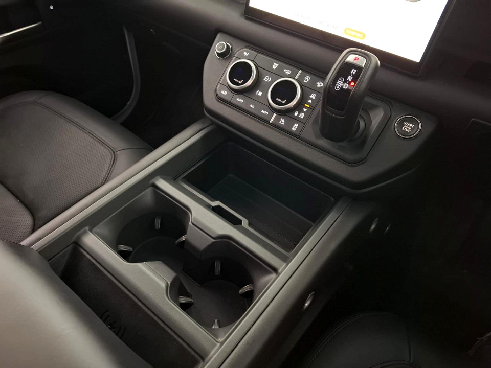 2025 LAND ROVER DEFENDER Defender