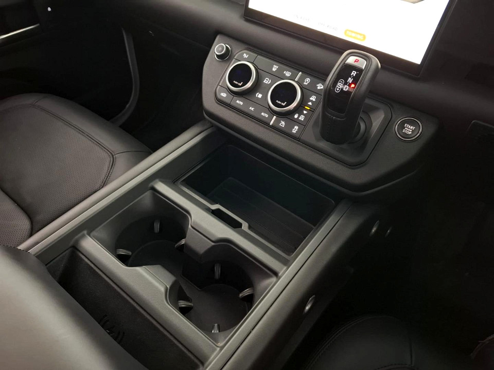 2025 LAND ROVER DEFENDER Defender