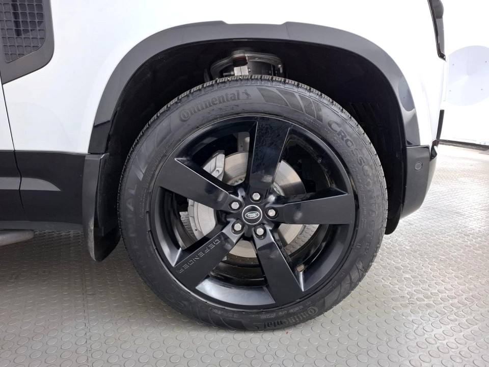 2025 LAND ROVER DEFENDER Defender