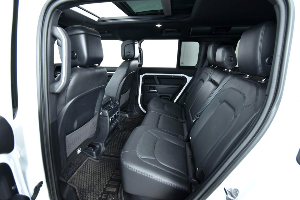 2025 LAND ROVER DEFENDER Defender