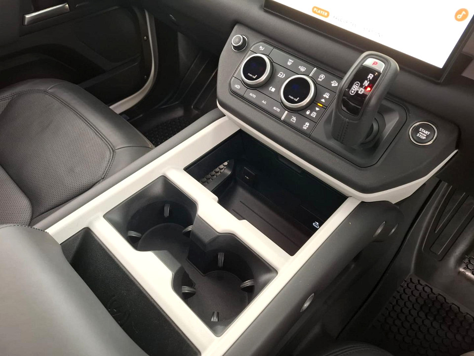 2025 LAND ROVER DEFENDER Defender