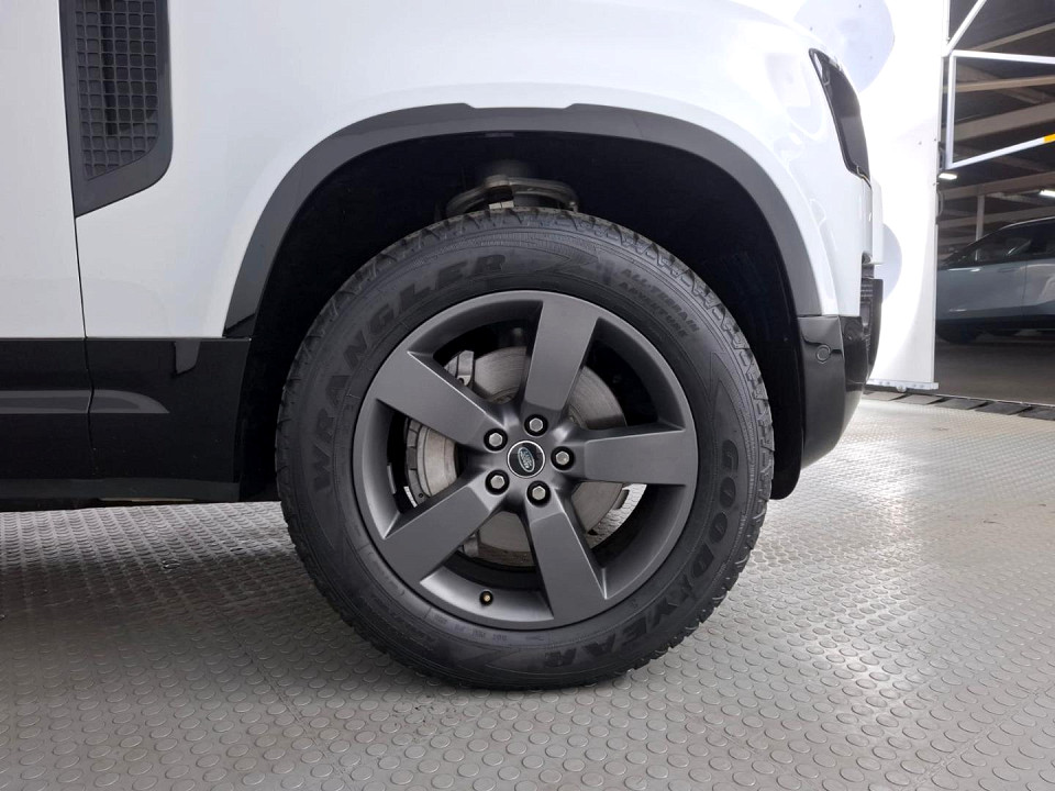 2025 LAND ROVER DEFENDER Defender