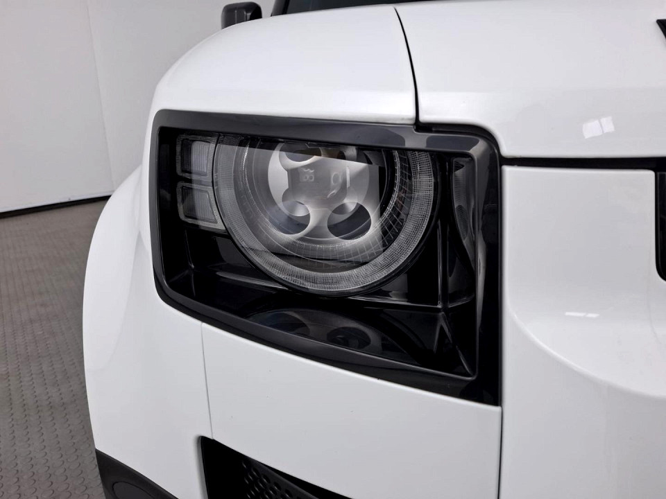 2025 LAND ROVER DEFENDER Defender