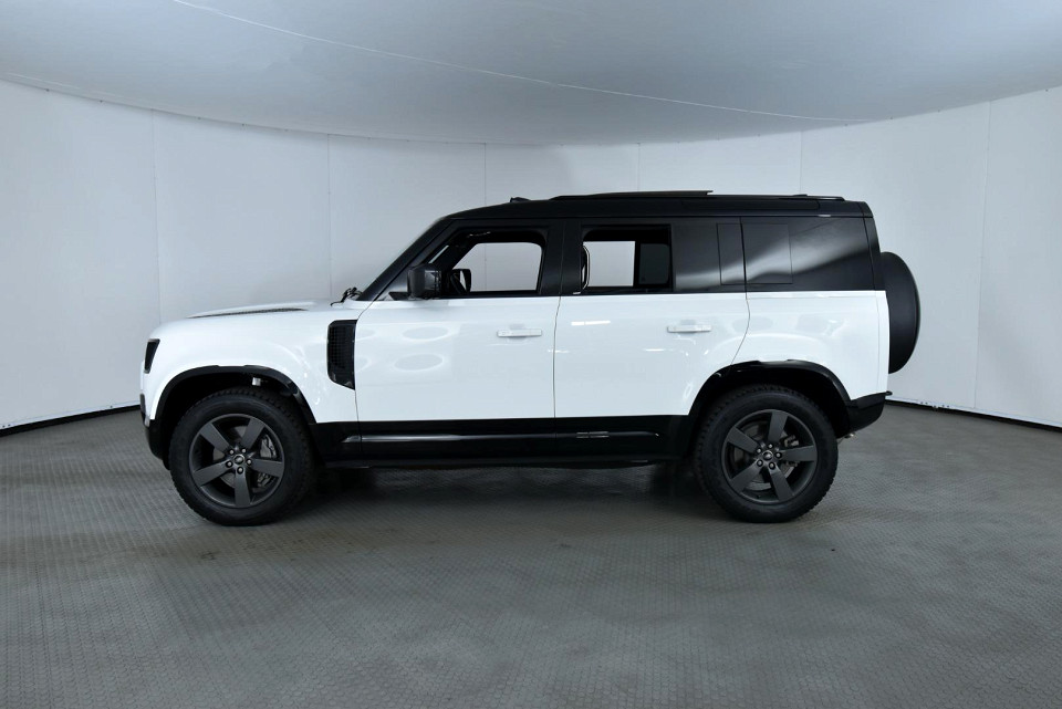 2025 LAND ROVER DEFENDER Defender