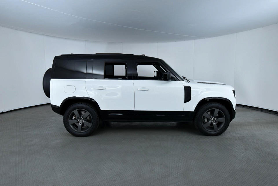 2025 LAND ROVER DEFENDER Defender