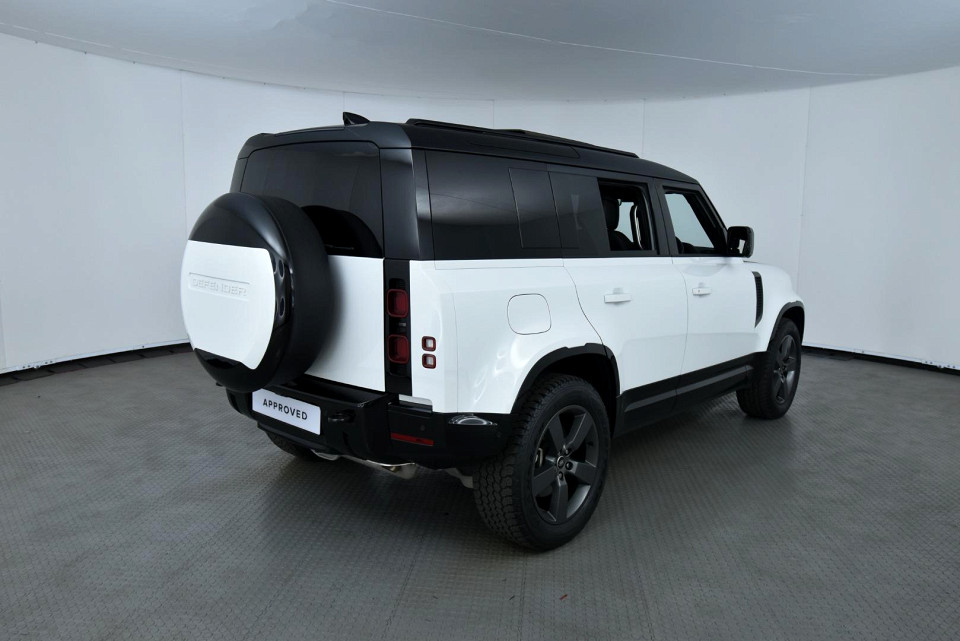 2025 LAND ROVER DEFENDER Defender