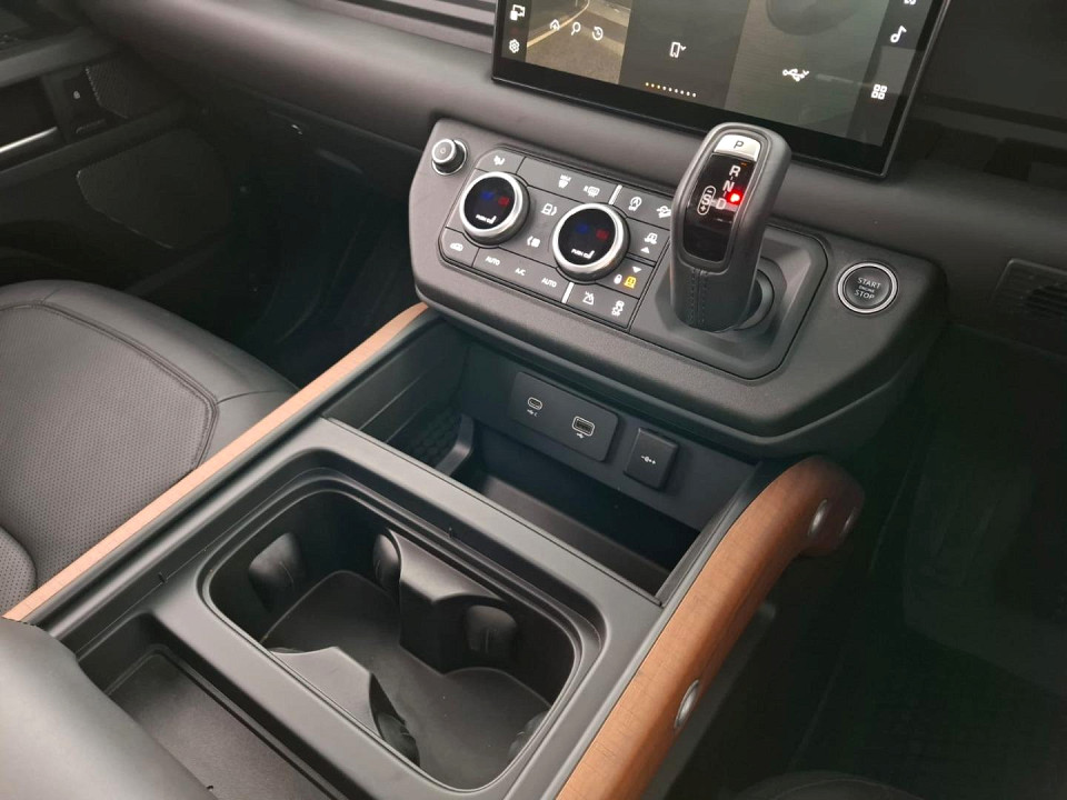 2022 LAND ROVER DEFENDER 90 3.0 P P400 X (294kW)