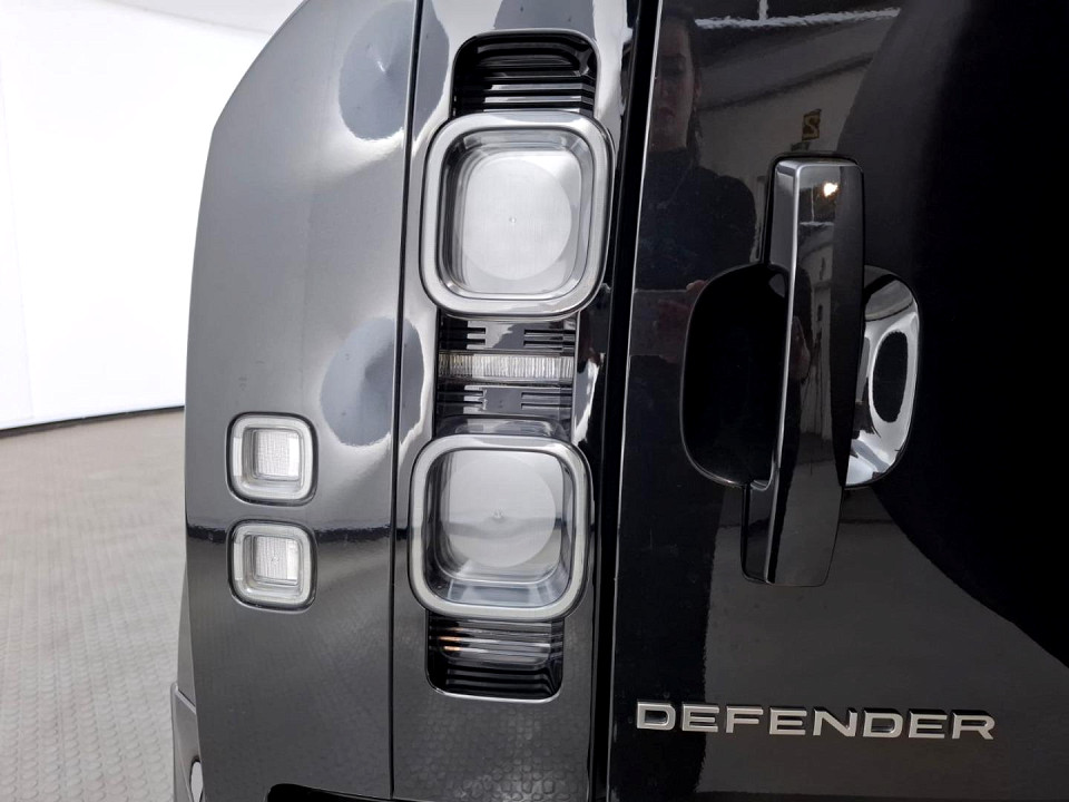 2022 LAND ROVER DEFENDER 90 3.0 P P400 X (294kW)