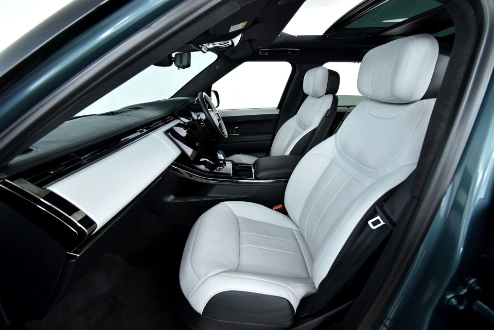 2024 LAND ROVER RANGE ROVER SPORT 3.0 D D350 DYNAMIC HSE (258kW)