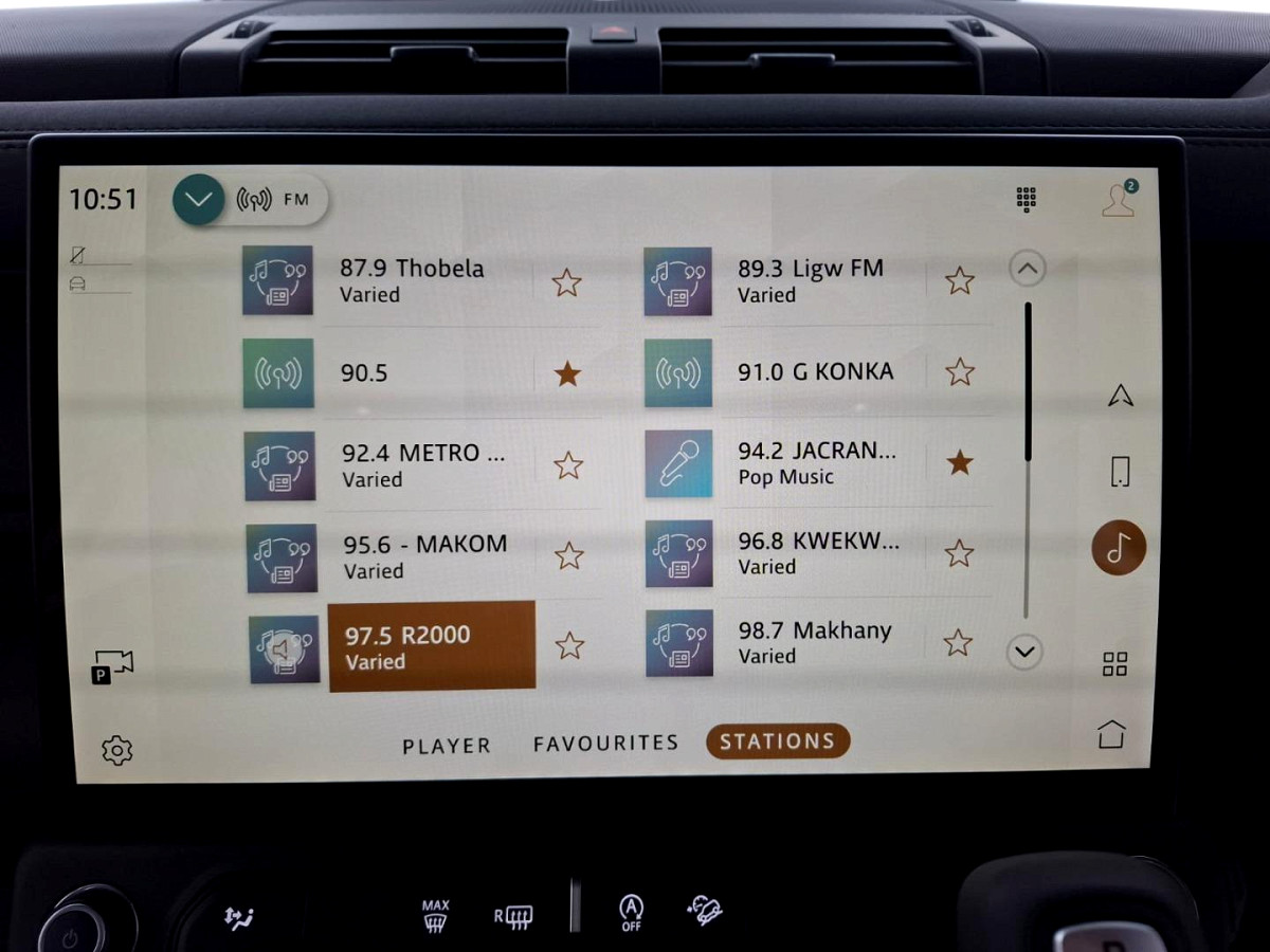 2025 LAND ROVER DEFENDER Defender