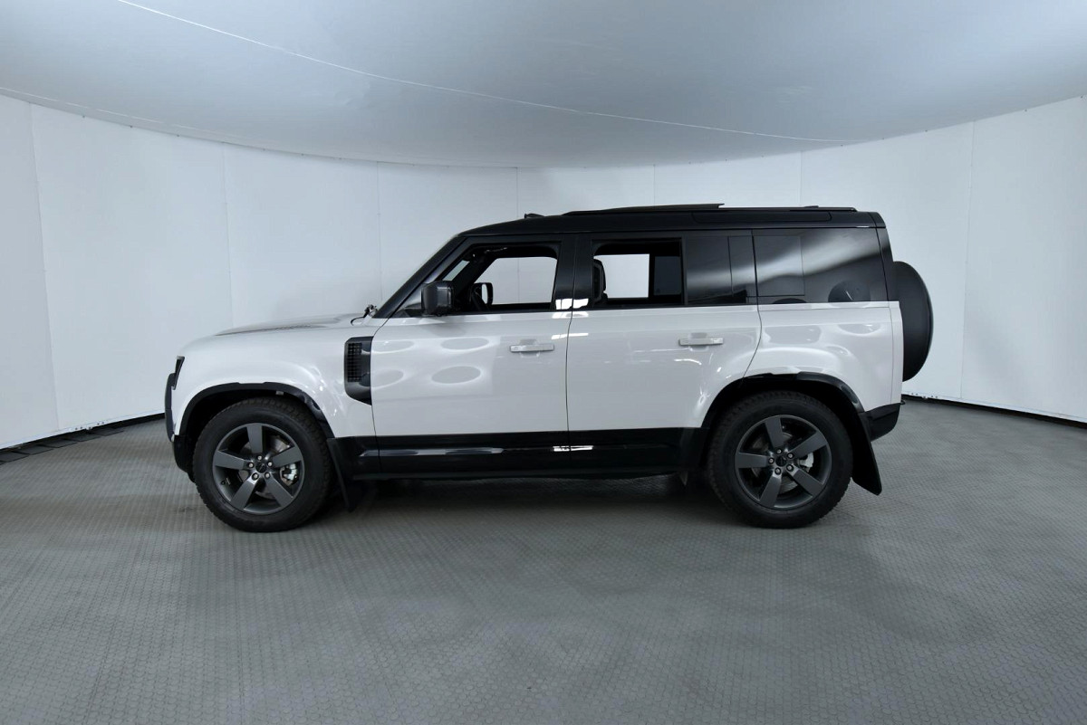2025 LAND ROVER DEFENDER Defender