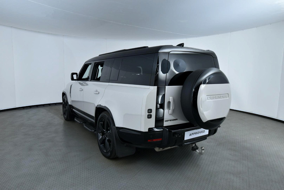 2026 LAND ROVER DEFENDER Defender