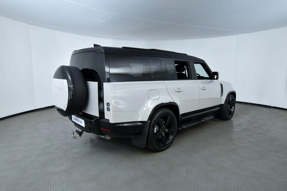 2026 LAND ROVER DEFENDER Defender