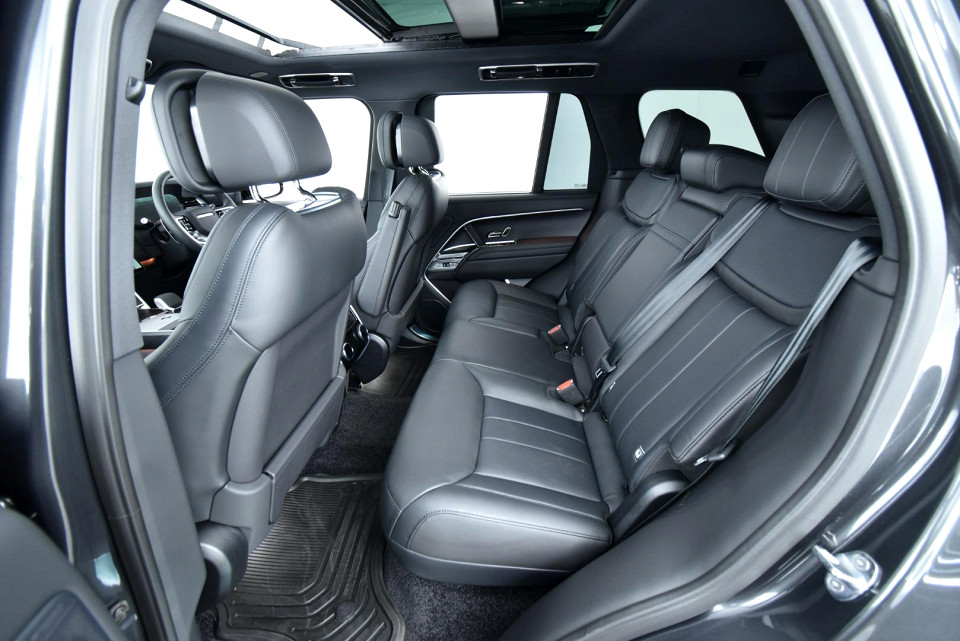2026 LAND ROVER RANGE ROVER D350 HSE SWB (258kW)