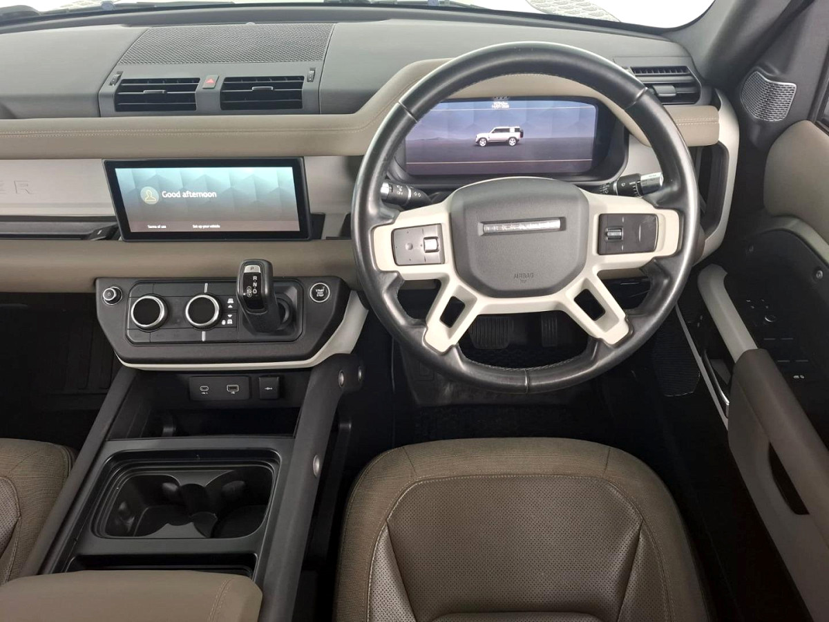 2021 LAND ROVER DEFENDER 110 D240 SE (177kW)