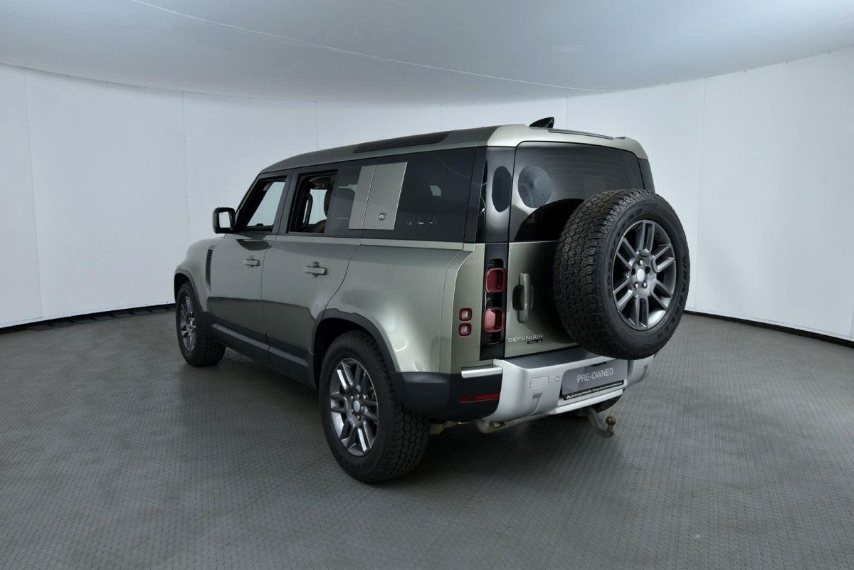 2021 LAND ROVER DEFENDER 110 D240 SE (177kW)