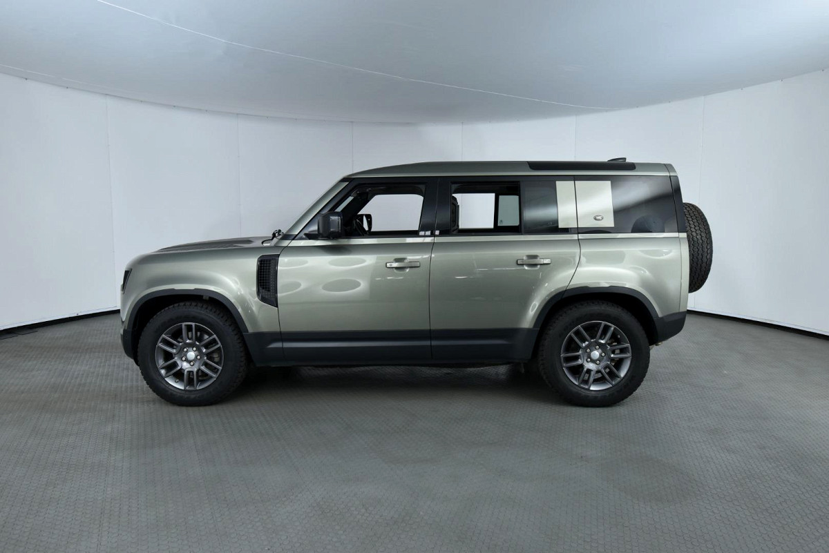 2021 LAND ROVER DEFENDER 110 D240 SE (177kW)