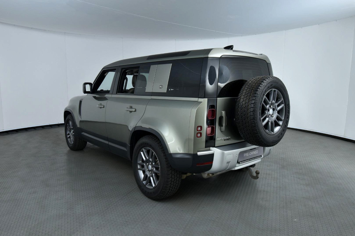 2021 LAND ROVER DEFENDER 110 D240 SE (177kW)