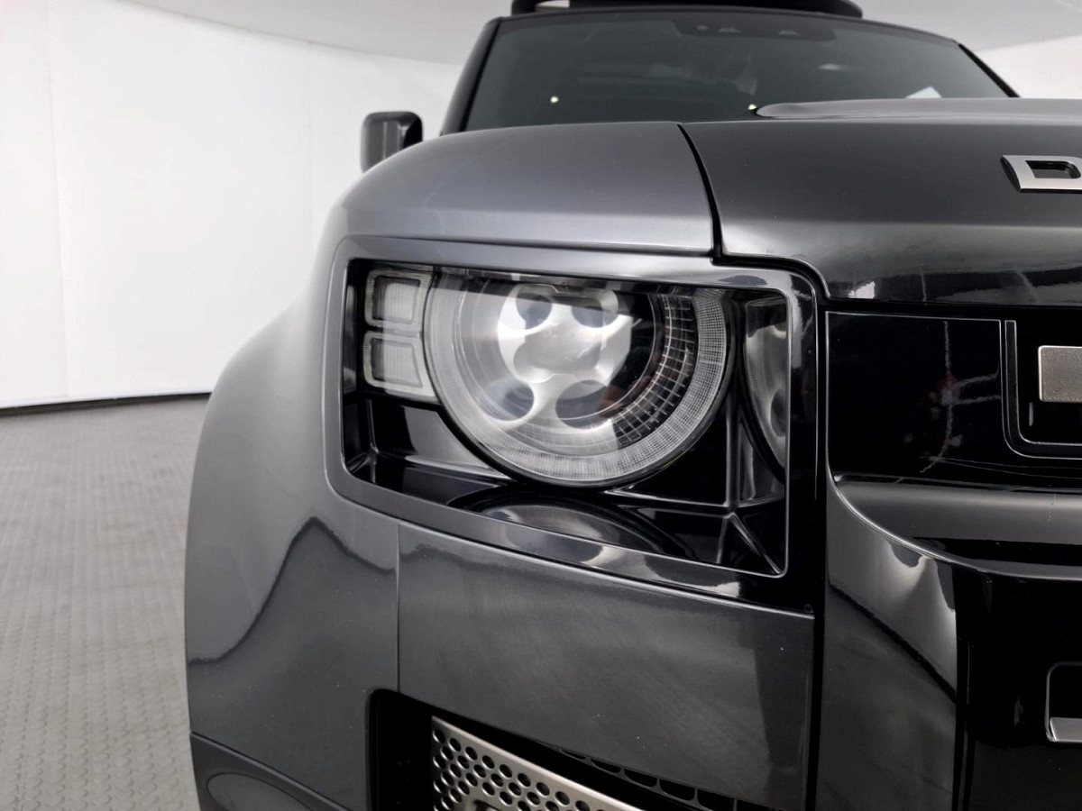 2022 LAND ROVER DEFENDER 110 3.0 D D300 X (221kW)