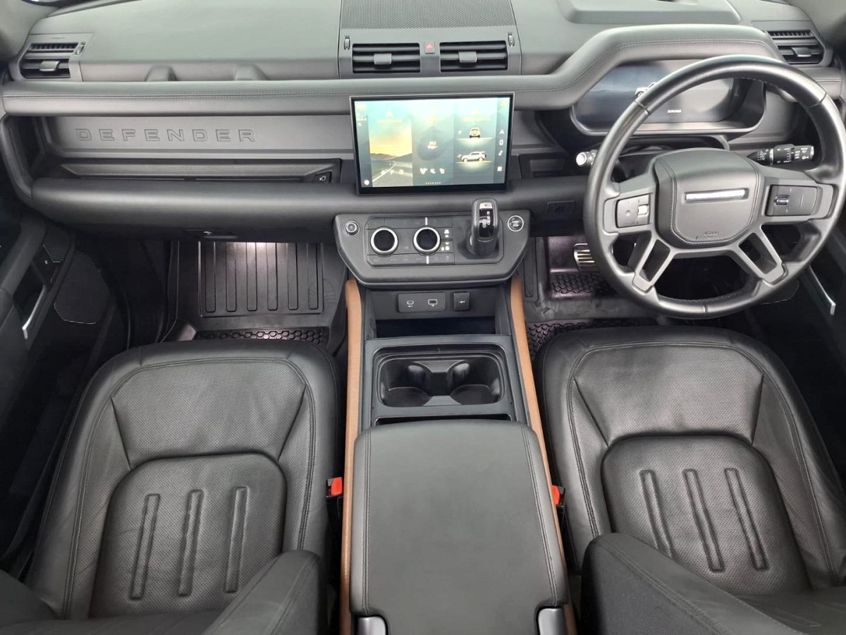2022 LAND ROVER DEFENDER 110 3.0 D D300 X (221kW)