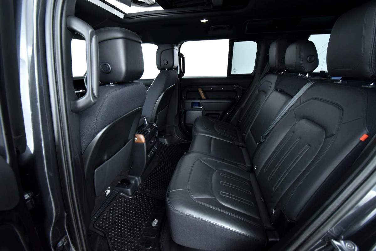 2022 LAND ROVER DEFENDER 110 3.0 D D300 X (221kW)