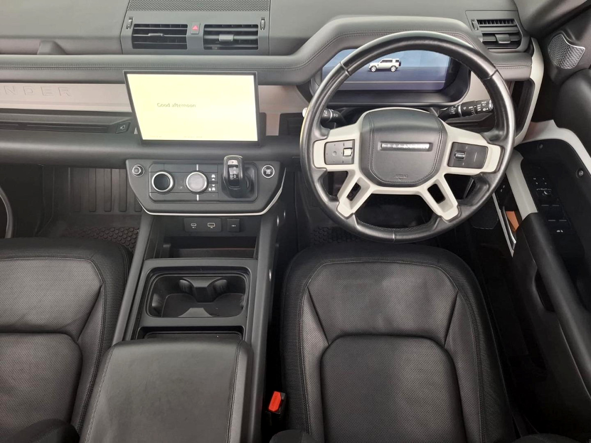 2022 LAND ROVER DEFENDER 110 3.0 D D300 X-DYNAMIC HSE (221kW)